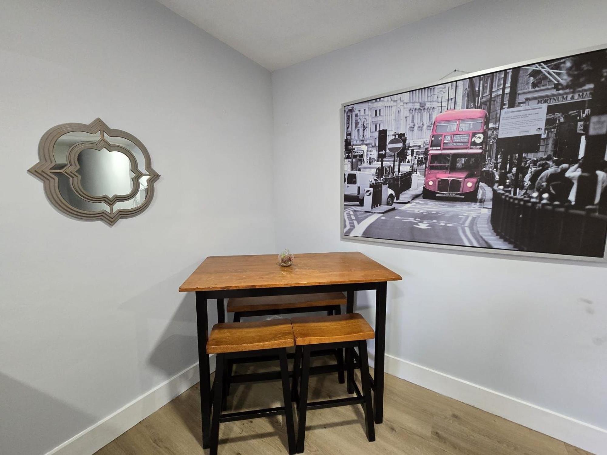 Urban Retreat With 8 Twin Beds Apartment Miami